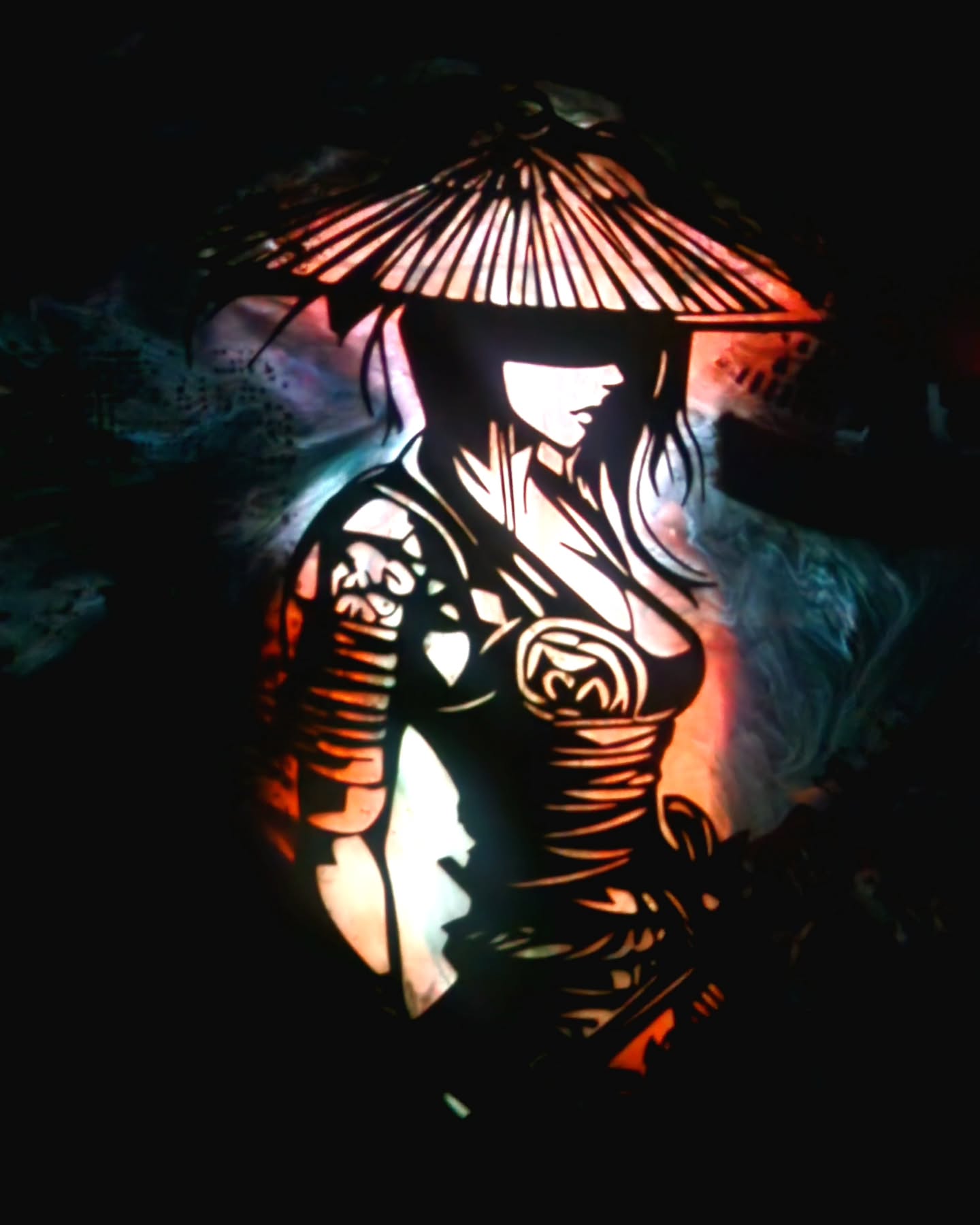 Lady Samurai glowing after the lights are turned off